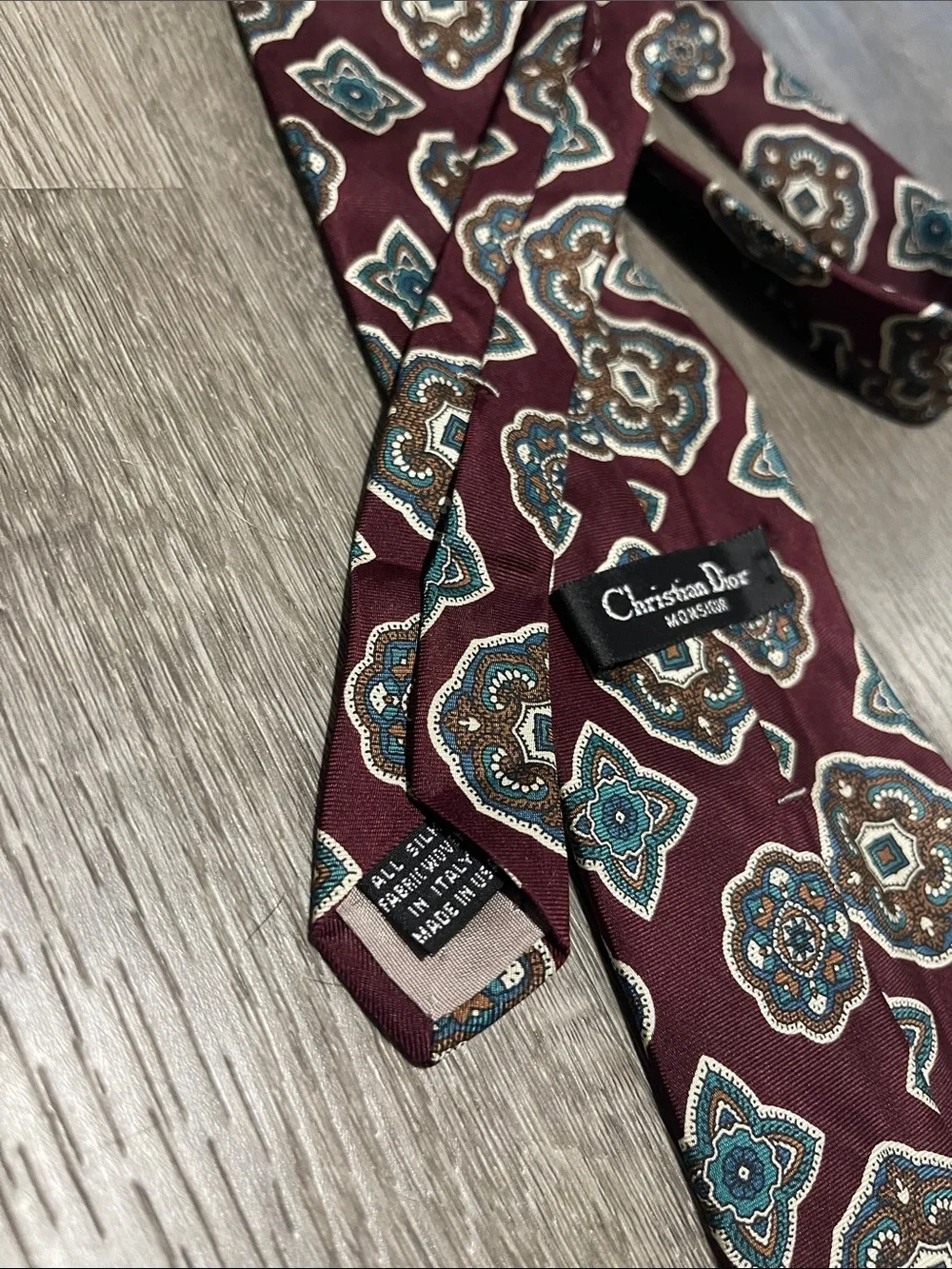 Dior Men's Burgundy Silk Tie with Teal & Beige Motifs - Picture 3 of 4